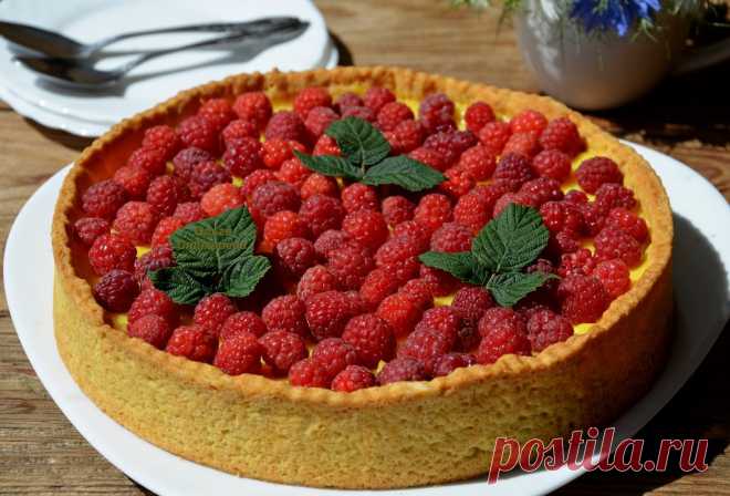 тарт с заварным кремом и белым шоколадом....