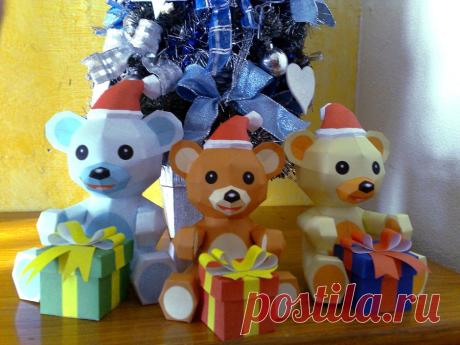 Christmas papercraft A simple papercraft made for christmas, designed and built by me. This is the download
