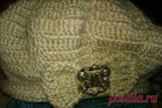 Берет-пряжа верблюжья,столбики с накидом