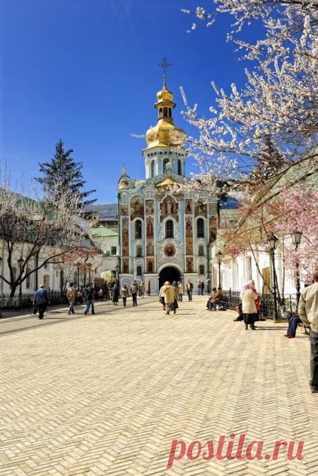 Sumy, Ukraine.This Ukraine has, an amazing a mix of east…
от nikolay.zavada  |  Pinterest • Всемирный каталог идей