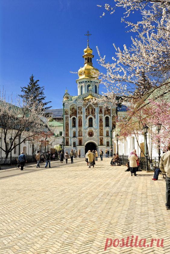 Sumy, Ukraine.This Ukraine has, an amazing a mix of east…
от nikolay.zavada  |  Pinterest • Всемирный каталог идей