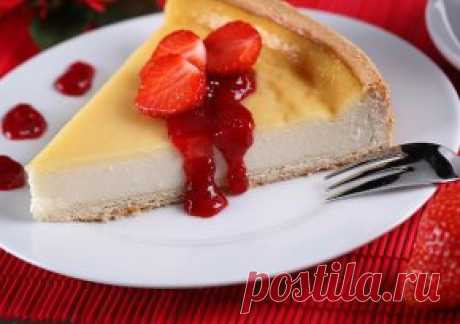 ТОП-6 ЛЮБИМЫХ БЛЮД ИЗ ДЕТСТВА 😃
1. Творожная запеканка 
ИНГРЕДИЕНТЫ:
● Творог – 400 г
● Молоко – 1 ст. (200 мл)
● Яйцо куриное – 1 шт.
● Сахар – 4 ст. л.
● Соль – 1 ч. л.
● Крупа манная – 40 г
● Масло сливочное – 40 г
ПРИГОТОВЛЕНИЕ:
Творог размять вилкой до однородности, убрать крупные комки. Если творог сильно сухой, прокрутить его через мясорубку. Никаких комбайнов, миксеров и блендеров использовать не стоит. Запеканка не любит «лишнего» кислорода, который вбивают в творог современные дева