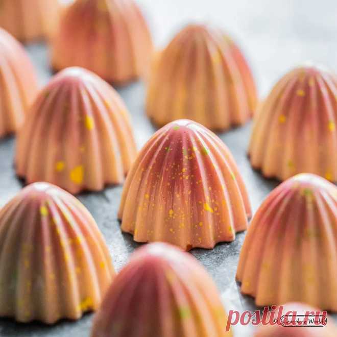 Chocolate World Форма для конфет, 1 шт купить на OZON по низкой цене (1012348216)