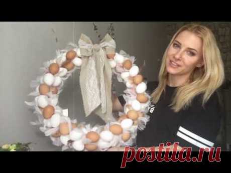 Пасхальный венок из яиц и перьев :) мноооооого яиц))))