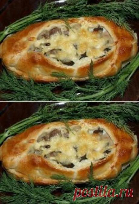 Лодочки из слоеного теста с картофелем, мясом и огурчиками - Лучшие кулинарные рецепты интернета