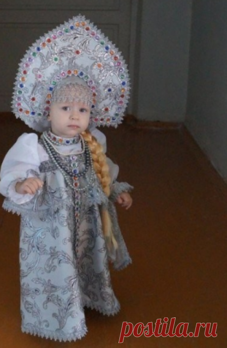 Мама сшила костюм на утренник! Как Вам такая барышня?)