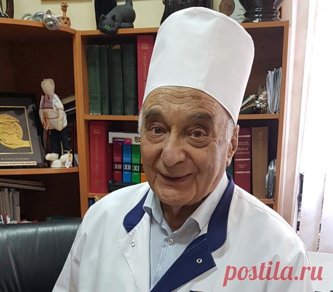 Анестезиолог – о том, почему пациенты часто умирают в 4 утра Один из основоположников медицины критических состояний, создатель первой в стране службы интенсивной терапии, анестезиологии и реанимации, 87-летний профессор в республиканской больнице Карелии Анатолий Зильбер рассказал АиФ о том, почему люди так часто умирают в четыре часа утра и...