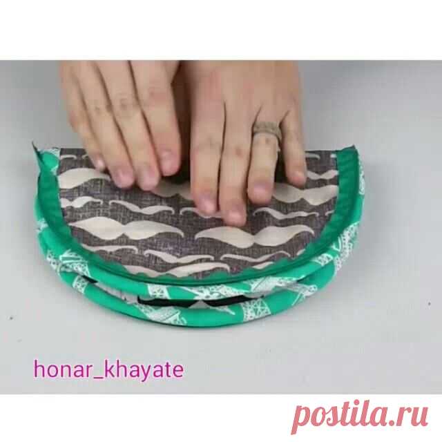 آموزش تصویری کیف آرایشی 
بخش سوم ( آخر )
دوستاتون رو به پیج دعوت کنید 💞 💞 💞