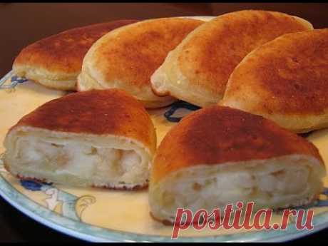 Жареные творожные пирожки с яблоками