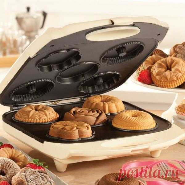 Прибор для выпекания кексиков. Посмотрите, какие они все получаются красивые и разные. всего $40 USD.