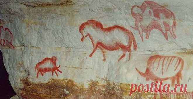 Башкортостан: Капова пещера.  
3 км ходов, петляющих внутри горы, со сталактитами и сталагмитами, свисающими над головами, рисунками времен палеолита и карстовыми озерами  |  Достопримечательности / Путешествия / Моя Планета