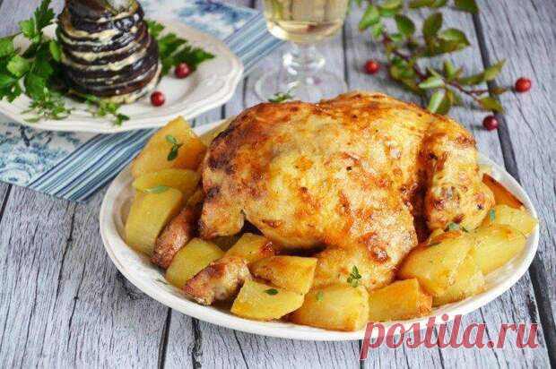 (1) Как приготовить курицу с картошкой в духовке: 15 самых вкусных рецептов - БУДЕТ ВКУСНО! - медиаплатформа МирТесен Что может быть лучше простых и проверенных блюд на каждый день? Выбрали для тебя самые вкусные рецепты, как приготовить курицу с картошкой в духовке. Среди них точно найдется тот, который оценит вся твоя семья! 1. Целая курица с картошкой в духовке Идеальное основное блюдо к любому праздничному