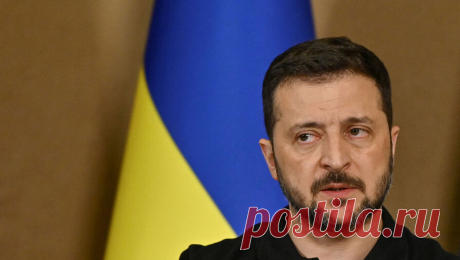 В Крыму предложили судить Зеленского. Глава Крымской межнациональной миссии Заур Смирнов предложил инициировать судебное разбирательство в отношении президента Украины Владимира Зеленского по обвинению в военных преступлениях. Об этом пишет РИА Новости. &quot;Против ...