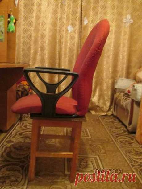 компьютерное кресло (я его слепила из того что было)