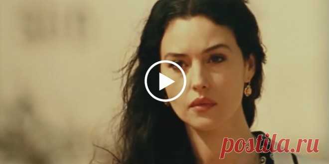 Фантастическое видео и красивая мелодия One Man’s Dream неподражаемого Янни Хрисомаллиса 
Эту мелодию One Man’s Dream… можно слушать десять раз в день. Красивое, фантастическое видео и такая же превосходная музыка под руководством неподражаемого Янни Хрисомаллиса.Янни родился в Греции и м…