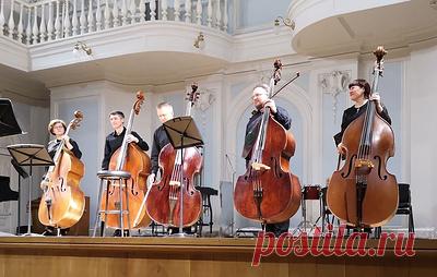 В Московской консерватории пройдет фестиваль "Душа контрабаса". В фестивале примут участие коллеги и ученики Льва Ракова, а также Камерный оркестр Московской консерватории под управлением дирижера Феликса Коробова