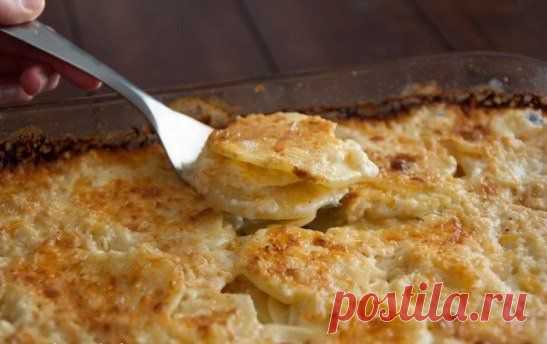 Картофель, запеченный с сыром.