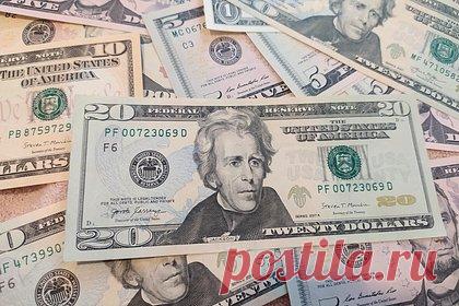 Американский инвестор предрек крах банков в США и Европе. Американский инвестор Джим Роджерс заявил, что США, Европу и Японию ждет рост числа рухнувших банков из-за предстоящей рецессии. Такую судьбу финансовым организациям эксперт предрек в интервью РИА Новости. По его мнению, когда экономика находится в плохом состоянии, «найдутся люди, которые будут допускать ошибки».