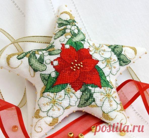 Рождественская звезда с вышивкой. Фото мастер-класс по пошиву