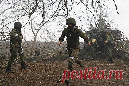 Минобороны заявило об уничтожении склада горюче-смазочных материалов в ДНР. Российские военные уничтожили склад горюче-смазочных материалов в Донецкой народной республике (ДНР). Об этом журналистам сообщили в Минобороны России. По данным оборонного ведомства, склад принадлежал 81-й аэромобильной бригаде ВСУ и находился в Славянске Донецкой народной республики (ДНР).