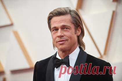 Брэд Питт признался в полном отсутствии вкуса. Голливудский актер Брэд Питт признался в полном отсутствии вкуса в одежде. 57-летний Питт в разговоре с журналистом признался, что его чувство стиля начало ухудшаться с возрастом. По словам актера, следить за трендами — слишком утомительное занятие, поэтому при выборе вещей он руководствуется комфортом.