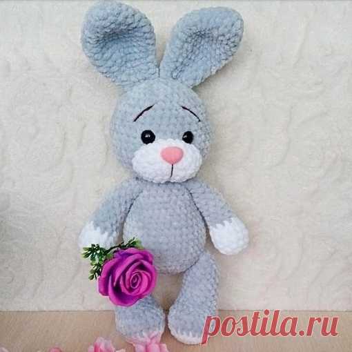 Плюшевый зайчик

#кролик_крючком@knit_toyss, #зайка_крючком@knit_toyss, #крючком_игрушка@knit_toyss

Автор: @lovetoys_for_you *

Источник: https://amigurumi.su/plyushevyj-zajchonok-kryuchkom.h..
