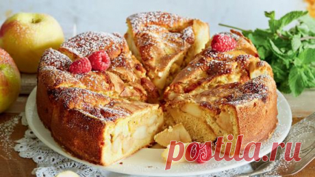 3 самых-самых народных шарлотки Сегодня вся страна празднуетДеньшарлотки. Предлагаем отметить это событие вкуснейшим пирогом. Мы выбрали три прекрасные народные шарлотки- самую быструю, самую яблочную и самую пьяную.