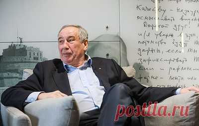 Тарпищев считает, что теннисист Рублев проиграл Хуркачу из-за неоптимальной формы. В воскресенье россиянин в трех сетах уступил представителю Польши в финале турнира в Шанхае