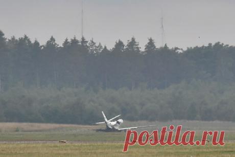 Частный самолет разбился у берегов Латвии. Частный самолет разбился у побережья Латвии. По информации агентства ТТ, самолет Cessna 551 летел из города Херес на юге Испании. Сообщается, что перед падением контакт с самолетом оборвался. На борту находились четыре человека, их судьба пока неизвестна. На место предполагаемого падения также выдвинулись спасатели.