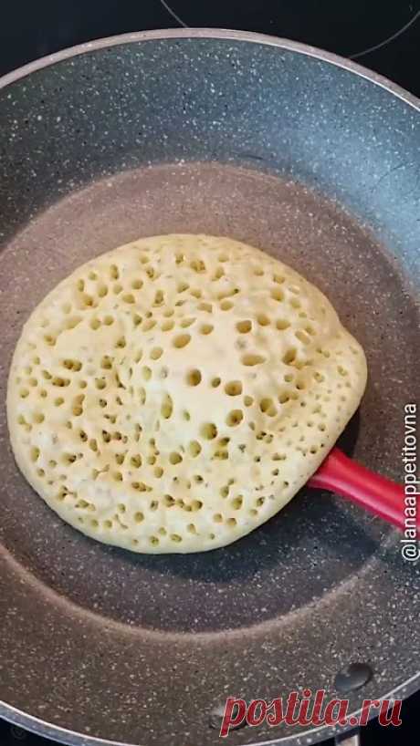 Коротко, ясно и вкусно Не рецепт, а ЗОЛОТО! #shorts Коротко, ясно и вкусно Не рецепт, а ЗОЛОТО! #shortsПОДПИШИСЬ на канал @nenuashoРецепт:Кефир 2,5% 1 стаканСода 1 ч.л.яйца1штсахар 2 ст.л.мука 1 стаканмасло ра...