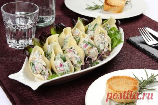 Фаршированные макароны ракушки с салатом – пошаговый рецепт с фото.