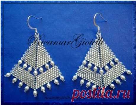 СЕРЬГИ ИЗ БИСЕРА

#бижутерия #украшения @biserok #бисероплетение #biserok