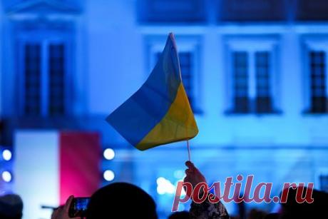 Назван единственный союзник Украины. Единственным юридическим союзником Украины является Польша, которая подписала со страной соответствующие соглашения. Другие западные государства, несмотря на их риторику, фактически не несут никаких обязательств. Об этом в разговоре с «Лентой.ру» заявил политолог Дмитрий Журавлев.