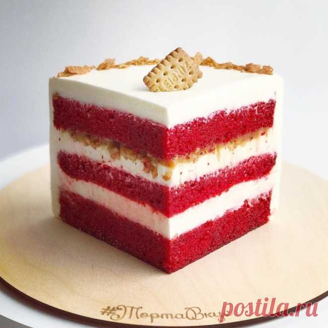 Самый вкусный Красный Бархат ️
⚜⚜⚜⚜⚜⚜⚜⚜⚜⚜⚜
*Все ингредиенты должны быть комнатной температуры
На форму 18 см
- 95 гр сливочного масла
- 180 гр сахарной пудры - 2 маленьких яйца (C2)
- 190 гр муки
- 4 гр какао
- 1 неполная ч л соды
- 0,5 ч л разрыхлителя
- 1/4 ч л соли
- 170 мл натурального йогурта
- 0,5 ч л сухого красителя (или 1-2 ч л гелевого)
Сливочное масло взбить до гладкости. Добавить сахарную пудру, снова взбить до пышной и белой массы (4-5 минут). Ввести по одному...
