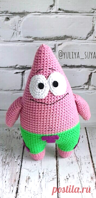 PDF Патрик Стар крючком. FREE crochet pattern; Аmigurumi doll patterns. Амигуруми схемы и описания на русском. Вязаные игрушки и поделки своими руками #amimore - Морская звезда Патрик из мультфильма Губка Боб Квадратные Штаны, Спанч Боб Сквэр Пэнтс.