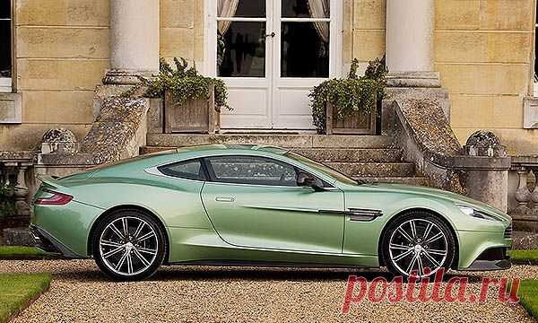 Aston Martin Vanquish 2013
