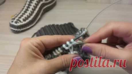 ТАПОЧКИ-НОСКИ ДЛЯ МУЖЧИН 41-42 размер на 2 спицах. Вяжем вместе.