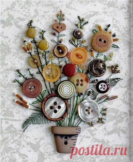 Букеты из пуговиц Букеты из пуговицБукеты из пуговиц не только дают большой простор для фантазии, но и очень бюджетны: отрезайте пуговицы со всех вещей, которые готовы выкинуть.