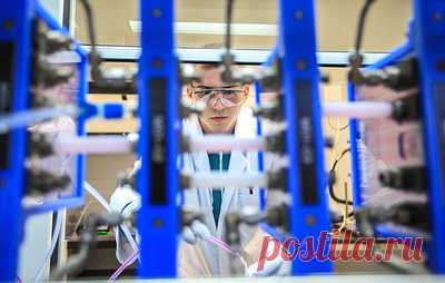 Создан термометр, способный работать в экстремальных условиях атомного реактора. Разработка не подвержена влиянию электромагнитных помех, обладает в 3-4 раза более широким диапазоном измеряемой температуры и не требует частой замены