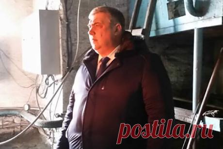 Российский чиновник задержан по делу о коррупции на строительстве дорог. В Приморском крае задержан глава Партизанского района Лев Хамхоев. Российский чиновник подозревается в коррупционном преступлении, связанном со строительством дорог. В отношении подозреваемого завели уголовное дело по статье 285 («Злоупотребление должностными полномочиями») УК РФ.