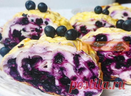Самая простая и вкусная выпечка к чаю. Творожно-ягодный рулет из лаваша Худеть с такой выпечкой – мечта любой сладкоежки!