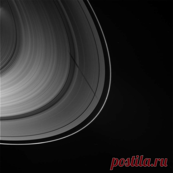 Тень одной из лун на кольцах Сатурна / Astro Analytics