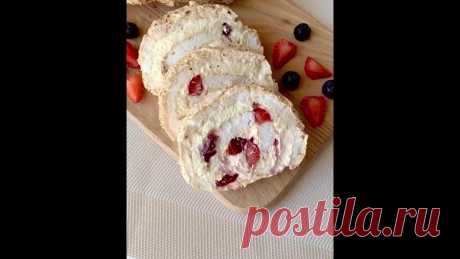 Запись на стене &#127845; МЕРЕНГОВЫЙ РУЛЕТ.  - Ингредиенты:  Корж: белки 5 шт., сахар 200 гр., соль щепотка. &#10240; Крем: сливочный сыр 300 гр., сливочное масло 100 гр., сахарная пудра 80-100 гр. &#10240; Начинка: У меня клубника и вишня.  - Как приготовить:  См. видео &#128071;&#127995;  Отправляем выпекаться в разогретую духовку до 120 градусов на 30-40 минут.  &#9643;&#9643;&#9...