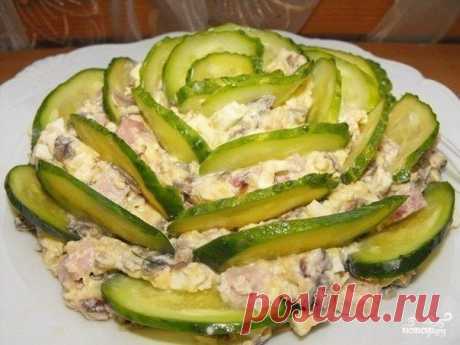 Салат &quot;Изумрудный&quot; - пошаговый кулинарный рецепт на Повар.ру