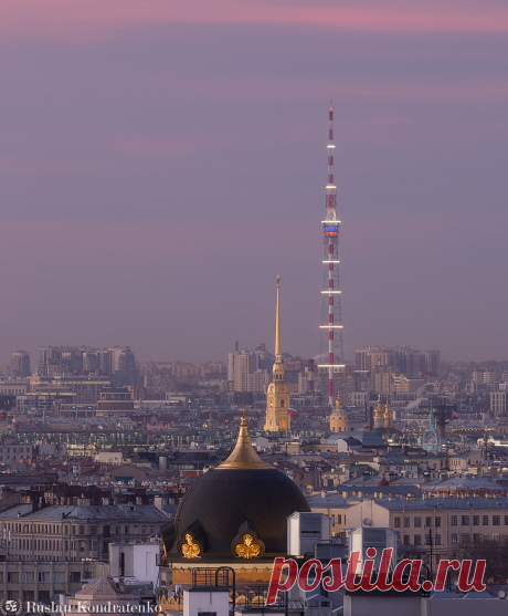 Петропавловский собор и телебашня. Фотограф Кондратенко Руслан