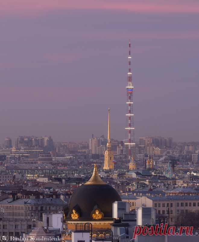Петропавловский собор и телебашня. Фотограф Кондратенко Руслан