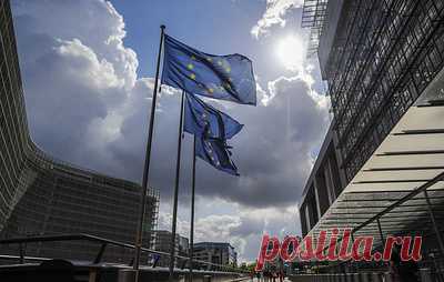 В Чехии заявили о созыве срочной встречи министров энергетики ЕС. Как отметил премьер страны Петр Фиала, "на этом заседании будут рассмотрены конкретные чрезвычайные меры по решению энергетической ситуации"