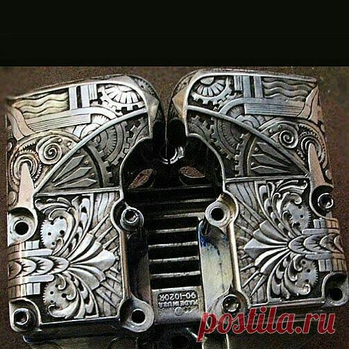 Гравировка. Деталь мотора.