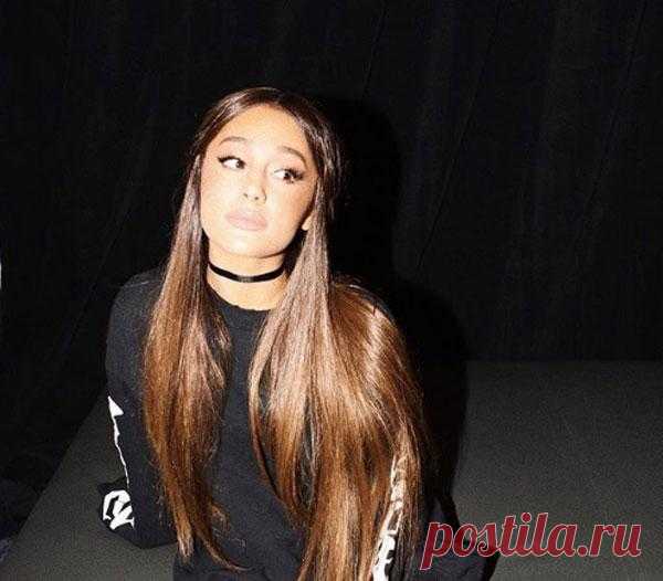 Ариана Гранде на похоронах Ареты Франклин: Епископ повел себя с певицей непристойно