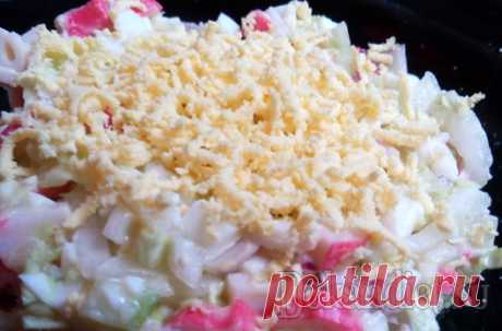 Капустный салат с крабовыми палочками (Чередование)